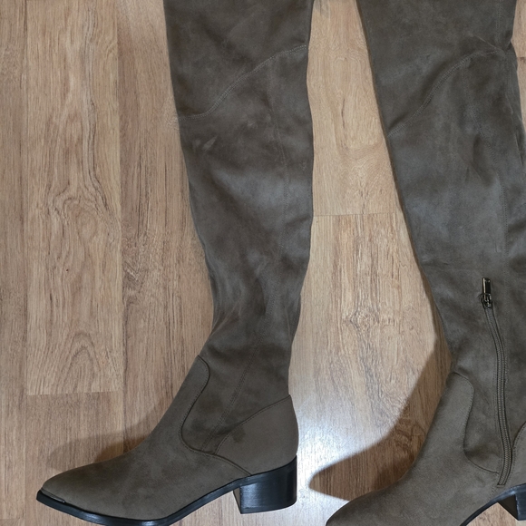Marc Fisher Women's Brown YUNA Over-The-Knee Boots Size 5.5 A13 - Picture 2 of 16
